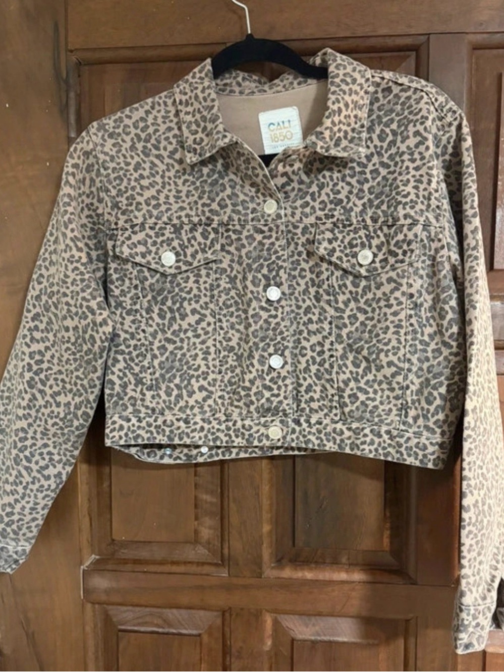 Women’s' Leopard Print Cropped Jean Jacket - Tan